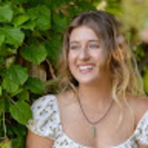 Meet your Posher, Eva